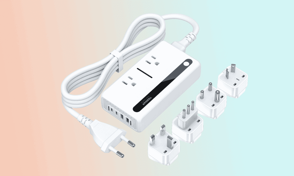 why-students-and-nomads-choose-the-tessan-universal-voltage-adapter-for-global-journeys