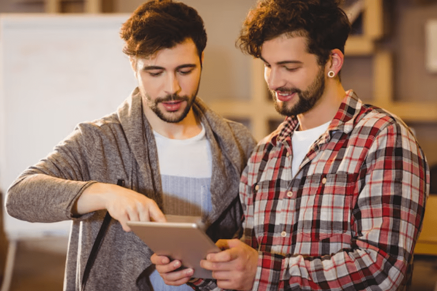 comparing-distribution-options:-direct-apks-vs-pwas-vs-app-stores